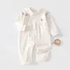 Mono de exterior lindo para bebé niña, mameluco de algodón puro para bebé de primavera y otoño, costura sin costuras Clase A