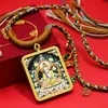 Vajrapani Tibetano Dourado Incrustado Exquisito Tangka Zodíaco Boi Tigre Oito Grandes Divindades Guardiãs Pingente de Colar Amuleto Atacado