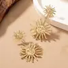 2025 Serie de Moda Sencilla de Personalidad Transfronteriza Pendientes Colgantes de Girasol Pendientes de Moda Europeos y Americanos para Mujer