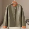 Roupas de Pequena Produção Primavera 2026 Feminino Temperamento Gola Redonda Jaqueta de Couro PU Casual de Botão Único Jaqueta de Couro Ecológico Top