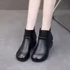 Colección nueva de invierno 2026: piel de vaca suave, botines de suela gruesa, estilo étnico retro, punta redonda, cremallera lateral, forrados de felpa para abrigar y suelas antideslizantes