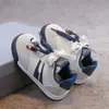 Zapatos de Entrenamiento Retro de Ballet para Niños 2025 Otoño Nuevo Estilo Niños y Niñas Moda Versátil Zapatos Deportivos para Patinar Zapatos Cálidos para Niños