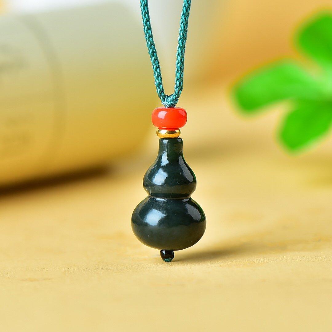 7.00 和田玉《葫芦》15x23mm.jpg