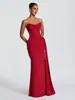 En Stock Elegante Francés Sin Tirantes Cintura Fruncida Adelgazante Cola Larga Vestido de Noche para Mujer Banquete Estilo de Alta Gama