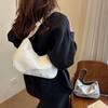 Atacado Estilo Minimalista Japonês Bolsa de Mão Dumpling Bolsa Feminina 2025 Verão Nova Bolsa de Ombro de Luxo Leve Moderna Versátil Bolsa de Axila