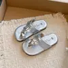 Chanclas de Tanga Estilo Coreano para Niñas 2026 Verano Nuevas de Nicho Versátiles para Exteriores para Niñas
