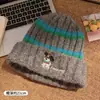 Gorro de punto lindo estilo japonés para cachorro para mujer, gorro cálido para proteger las orejas de otoño e invierno, gorro de punto a rayas para circunferencia de cabeza grande