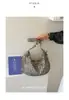 Bolsa feminina com estampa de leopardo única, nova bolsa tote casual super popular para o outono de 2026, bolsa de ombro e transversal de grande capacidade
