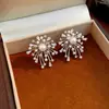 Pendientes de Fuegos Artificiales de Perla y Circonita Chapados en Oro Real de 18 Quilates Pendientes de Estilo Lujoso Accesible Retro Francés Pendientes de Moda Elegantes para Mujer