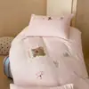 Fofo estilo infantil outono e inverno espessado estilo creme leite velo quatro peças conjunto quente pequeno urso bordado desenho animado dupla face velo roupa de cama