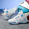 Zapatos de baloncesto de nuevo estilo para hombre, botas de combate de caña alta, transpirables, antideslizantes, resistentes al desgaste, amortiguadores, zapatillas para estudiantes de secundaria, zapatos deportivos para piso de cemento para hombre