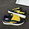 Nuevos Zapatos Deportivos de Versátil Diseño de Nicho de Alto Estilo Versión Coreana Primavera 2026 Mocasines Rayo para Pareja para Hombres y Mujeres