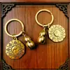 Al por mayor Vintage Imitación Cobre Pixiu Calabaza Cinco Monedas Emperador Atrae Riqueza Llavero Colgante Tortuga Calabaza Suministro de Múltiples Fuentes