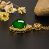 Venta en vivo Colgante de ágata con forma de corazón de amor con incrustaciones de calcedonia verde esmeralda, collar atmosférico de lujo nuevo de alta gama