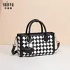 Nova Bolsa Feminina de Design de Nicho 2025 Estilo Retrô Primavera e Verão Textura de Alta Qualidade Bolsa de Ombro Único Transversal para Mulheres