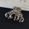 A nova coleção de outono da A-Lan: Presilhas de cabelo de acetato estilo coreano com designs de estrela e estampa de leopardo, espessadas para maior durabilidade, adequadas para penteados semi-presos e coques, presilhas de tubarão, acessórios de cabelo