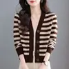 Nuevo Cárdigan de Punto a Rayas Retro para Mujer Primavera Otoño Versátil Moda Reductor de Edad Holgado Elegante Prendas de Punto Top Abrigo
