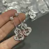 Pendientes de Tachuela de Calabaza Versión Alta Dorada V Chapados en Cornalina Incrustados con Diamantes Exquisitos Pequeños Huecos Pendientes Versátiles Directo del Fabricante