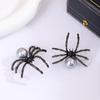 Pendientes de Halloween con diseño de araña de viento oscuro exagerados, estilo gótico punk, con perlas y personalidad, de estilo transfronterizo europeo y americano.