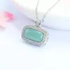Pingente Quadrado de Jadeíta Natural Grau A Colar de Jade Água Azul Oferta Especial Transmissão Ao Vivo Atacado S5100902