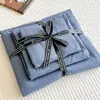 Juego de Ropa de Cama de Algodón Lavado de Cuatro Piezas Marca Antarctic para Uso Doméstico, Funda de Edredón Doble, Juego de Sábanas de Tres Piezas para Dormitorio de Estudiante