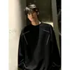 Sudadera de cuello redondo con costuras de contraste estilo americano para hombre, otoño nicho punto de cruz ajuste holgado hombros caídos versátil top de color liso