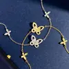 Pulsera Elegante de Lujo Ligero Estilo Coreano con Mariposa Fantasma Hueca de Diamantes Completos Diseño de Nicho Femenino Joyería Chapada en Oro de 18 Quilates Viento Frío