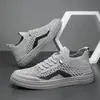 Zapatos de Hombre Estilo Nuevo Malla Tejida Fly Transpirables Zapatos de Hombre Finos Slip-On Zapatos Deportivos para Exteriores Zapatos Casuales de Hombre Zapatos de Hombre