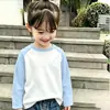 Camiseta de Algodón Puro con Retazos y Bloques de Color Curvada para Niñas, Estilo Nuevo 2026, Camiseta Base Elegante y Dulce para Bebé, Top Ajustado