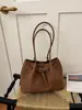Bolsa tote com padrão trançado para mulheres, nova coleção de outono 2026, grande capacidade, casual, retrô e adequada para o trabalho, estilo bolsa de balde