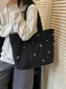 Nova Bolsa Tote Fofa de Nicho Relaxada Outono 2026, Bolsa de Ombro Estilosa Leve Casual para o Dia a Dia com Grande Capacidade