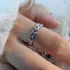Anillo de corazón de circón de color metálico irregular transfronterizo para mujer, estilo vintage de nicho, único, simple, versátil y elegante