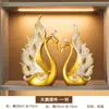 Nuevo Adorno Artesanal de Resina de Pez Dorado Estilo Chino "Abundancia Año tras Año" para Decoración del Hogar, Entrada y Gabinete de Vino con un Toque de Alta Gama
