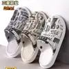 Zuecos de Plástico para Hombre 2026, Chanclas de Baño Modernas y Sencillas, Zapatos Casuales de Jardín para Exteriores, Sandalias