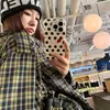 Funda de teléfono linda estilo ins de elefante bebé coreano con lunares y trompa redonda, adecuada para iPhone 16, 17 Pro y 17 Pro Max