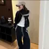 Nuevo Conjunto Deportivo a Rayas para Mujer Otoño/Invierno 2026 Sudadera con Capucha de Manga Larga y Cuello Alto Tallas Grandes Pantalones de Pierna Ancha Conjunto de Dos Piezas Moderno