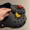 Encantos para Zapatos Creativos con Tema de Comida de Frutas Simuladas para Crocs de Manzana y Plátano, Accesorios de Hebilla Decorativa Desmontables Simples de Nicho