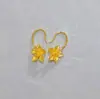 Tienda de Oro Mismo Estilo Felicidad Boda Flor de Tres Vidas Pendientes Color Dorado Estilo Chino Racimo de Brocado Pendientes de Botón Imitación Tres Dorados