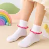 Nuevos calcetines de encaje suaves y cómodos de caña media para niñas, disponibles en varios colores, calcetines de bebé estilo princesa dulces y lindos
