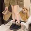 Botas de Nieve de Suela Gruesa para Mujer 2025 Nuevas Botas de Nieve Cortas Estilo Étnico de Invierno Zapatos Exteriores de Algodón Forrados de Lana y Engrosados para Mujer