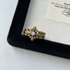 Design Original Nova Moda Anel Cruz de Zircônia para Mulheres, Design de Nicho Anel Versátil de Dedo Indicador Aberto para Mulheres