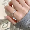 Anillo de Diseño Único de Tenedor de Croissant para Mujer, Moda Nicho Versátil Hip-Hop Anillo Abierto Creativo para Dedo Índice