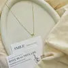 Colar com pingente de laço vazado em corrente fina de ouro estilo coreano doce estilo deusa colar de nicho temperamento simples acessório para o pescoço