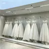 Suporte de Vestido de Casamento em Aço Inoxidável Suporte de Exibição de Vestidos Prateleira de Exibição de Poste Montada na Parede Loja de Vestidos Qipao Cabide