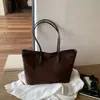 Bolso de Terciopelo Gamuzado para Mujer 2026 Nuevo Estilo Tendencia Otoño Retro Milanés Bolso Tote para el Trabajo Bolso de Hombro de Gran Capacidad