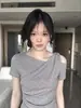 Camiseta de Manga Curta Estilo Coreano para Mulheres, Tendência Quente de Verão, Design Rejuvenescedor, Única e Chamativa, Super Bonita, Caimento Perfeito, Cropped