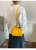 Bolso cubo de ante portátil, moderno, casual, elegante, de alta apariencia, con cordón, versátil y moderno, popular en línea, bolso de un solo hombro cruzado
