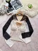 Camiseta Sexy de Malla con Manga Larga y Encaje Nuevo Otoño/Invierno Estilo Puro Deseo Cuello en V Moño Adelgazante Top Exterior Chica Caliente