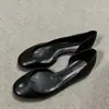 Zapatos Planos Rojos Vintage Hermosos de Boca Baja para Mujer 2026 Verano Nuevos Sandalias Planas de Punta Redonda Estilo Francés Slip-On