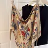 Cachecol Triangular Floral Cachecol de Seda Estampado/Bolsa de Cintura Floral de Veludo para Mulheres Decoração em Camadas Acessório Versátil de Nicho e Tendência